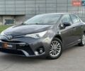 Серый Тойота Авенсис, объемом двигателя 1.8 л и пробегом 105 тыс. км за 13999 $, фото 1 на Automoto.ua