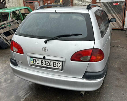 Серый Тойота Авенсис, объемом двигателя 1.8 л и пробегом 366 тыс. км за 2000 $, фото 1 на Automoto.ua