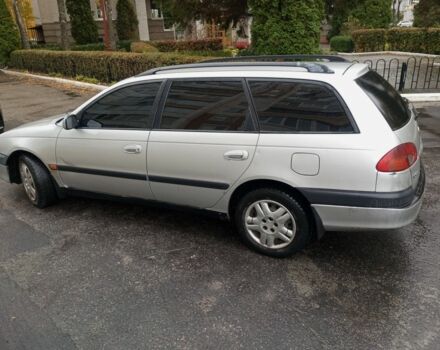 Серый Тойота Авенсис, объемом двигателя 1.8 л и пробегом 534 тыс. км за 3000 $, фото 1 на Automoto.ua