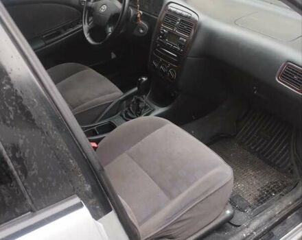 Серый Тойота Авенсис, объемом двигателя 1.8 л и пробегом 427 тыс. км за 4250 $, фото 4 на Automoto.ua