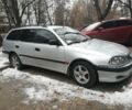 Серый Тойота Авенсис, объемом двигателя 1.8 л и пробегом 188 тыс. км за 4200 $, фото 1 на Automoto.ua