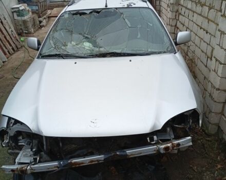 Серый Тойота Авенсис, объемом двигателя 2 л и пробегом 200 тыс. км за 1000 $, фото 2 на Automoto.ua