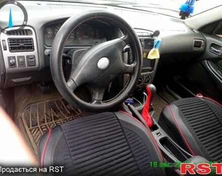 Серый Тойота Авенсис, объемом двигателя 2 л и пробегом 303 тыс. км за 2500 $, фото 5 на Automoto.ua