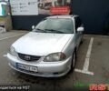 Серый Тойота Авенсис, объемом двигателя 2 л и пробегом 303 тыс. км за 2500 $, фото 3 на Automoto.ua