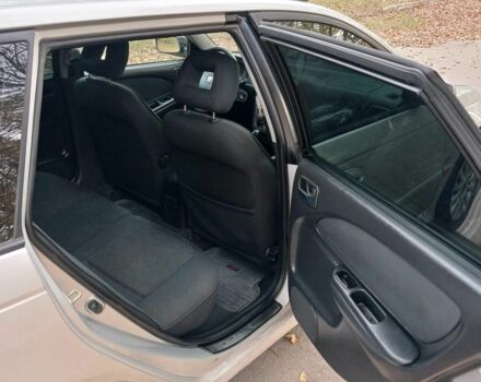 Серый Тойота Авенсис, объемом двигателя 2 л и пробегом 360 тыс. км за 2000 $, фото 8 на Automoto.ua