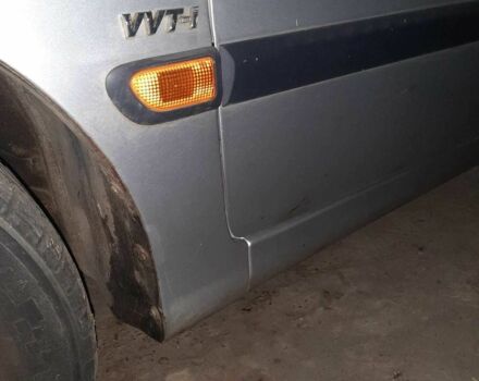 Серый Тойота Авенсис, объемом двигателя 1.6 л и пробегом 125 тыс. км за 4000 $, фото 1 на Automoto.ua
