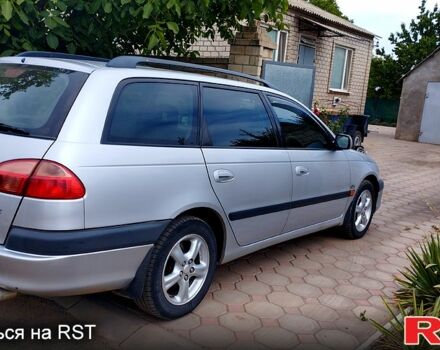 Серый Тойота Авенсис, объемом двигателя 2 л и пробегом 215 тыс. км за 3500 $, фото 4 на Automoto.ua