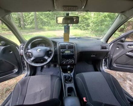 Серый Тойота Авенсис, объемом двигателя 2 л и пробегом 450 тыс. км за 4000 $, фото 5 на Automoto.ua