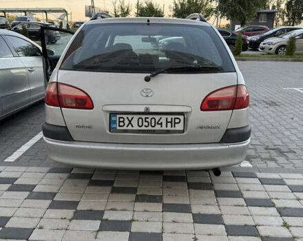 Серый Тойота Авенсис, объемом двигателя 1.8 л и пробегом 233 тыс. км за 4800 $, фото 3 на Automoto.ua