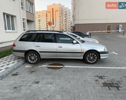 Серый Тойота Авенсис, объемом двигателя 1.8 л и пробегом 233 тыс. км за 4800 $, фото 12 на Automoto.ua