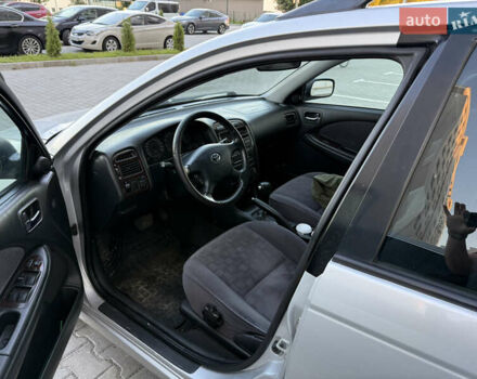 Серый Тойота Авенсис, объемом двигателя 1.8 л и пробегом 233 тыс. км за 4800 $, фото 7 на Automoto.ua
