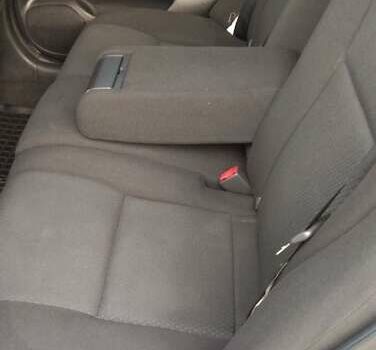 Серый Тойота Авенсис, объемом двигателя 1.6 л и пробегом 373 тыс. км за 5600 $, фото 11 на Automoto.ua