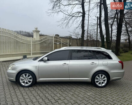 Серый Тойота Авенсис, объемом двигателя 2 л и пробегом 400 тыс. км за 4850 $, фото 4 на Automoto.ua