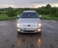 Серый Тойота Авенсис, объемом двигателя 2 л и пробегом 450 тыс. км за 3800 $, фото 1 на Automoto.ua