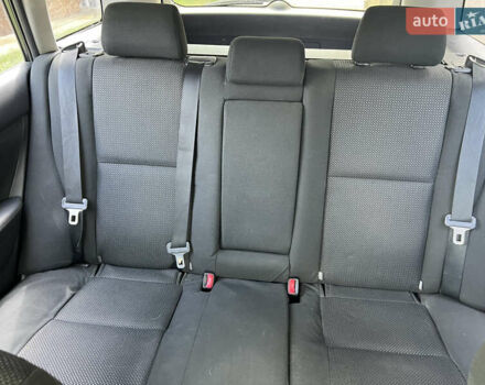 Серый Тойота Авенсис, объемом двигателя 1.79 л и пробегом 239 тыс. км за 4900 $, фото 12 на Automoto.ua