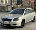 Серый Тойота Авенсис, объемом двигателя 2 л и пробегом 373 тыс. км за 4444 $, фото 1 на Automoto.ua