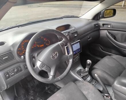 Сірий Тойота Авенсіс, об'ємом двигуна 2 л та пробігом 335 тис. км за 4000 $, фото 15 на Automoto.ua