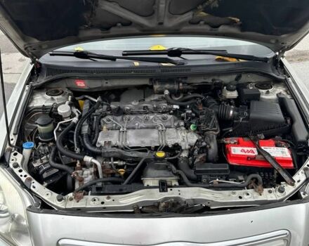 Серый Тойота Авенсис, объемом двигателя 2 л и пробегом 358 тыс. км за 2650 $, фото 6 на Automoto.ua