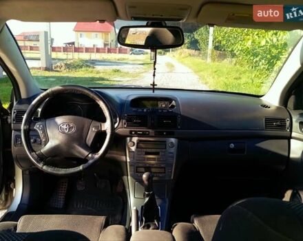 Сірий Тойота Авенсіс, об'ємом двигуна 2 л та пробігом 290 тис. км за 4650 $, фото 31 на Automoto.ua