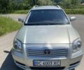Серый Тойота Авенсис, объемом двигателя 2 л и пробегом 350 тыс. км за 4750 $, фото 1 на Automoto.ua