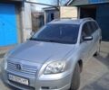 Серый Тойота Авенсис, объемом двигателя 1.8 л и пробегом 260 тыс. км за 5500 $, фото 1 на Automoto.ua