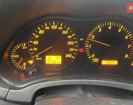 Серый Тойота Авенсис, объемом двигателя 1.6 л и пробегом 373 тыс. км за 5600 $, фото 7 на Automoto.ua