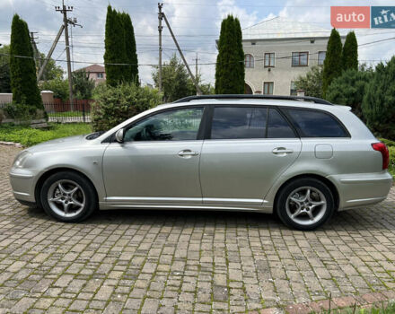 Серый Тойота Авенсис, объемом двигателя 1.79 л и пробегом 239 тыс. км за 4900 $, фото 4 на Automoto.ua