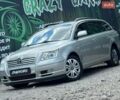 Серый Тойота Авенсис, объемом двигателя 1.8 л и пробегом 249 тыс. км за 5200 $, фото 1 на Automoto.ua