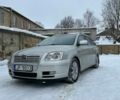 Серый Тойота Авенсис, объемом двигателя 2 л и пробегом 315 тыс. км за 2800 $, фото 1 на Automoto.ua