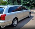 Серый Тойота Авенсис, объемом двигателя 2 л и пробегом 340 тыс. км за 6300 $, фото 1 на Automoto.ua