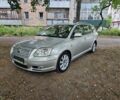 Серый Тойота Авенсис, объемом двигателя 2 л и пробегом 400 тыс. км за 2250 $, фото 1 на Automoto.ua