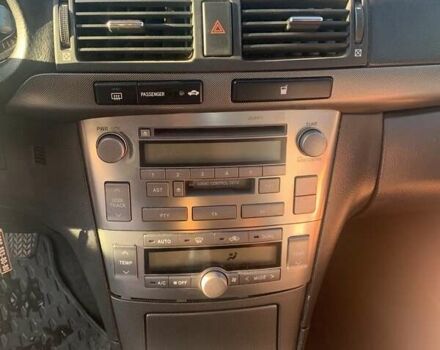 Сірий Тойота Авенсіс, об'ємом двигуна 1.8 л та пробігом 290 тис. км за 5000 $, фото 9 на Automoto.ua