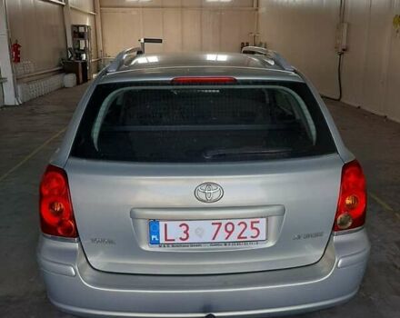 Серый Тойота Авенсис, объемом двигателя 1.79 л и пробегом 300 тыс. км за 5900 $, фото 1 на Automoto.ua