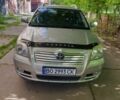 Сірий Тойота Авенсіс, об'ємом двигуна 1.8 л та пробігом 320 тис. км за 5000 $, фото 1 на Automoto.ua