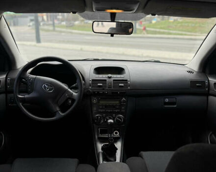 Сірий Тойота Авенсіс, об'ємом двигуна 2 л та пробігом 373 тис. км за 4450 $, фото 10 на Automoto.ua