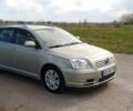 Серый Тойота Авенсис, объемом двигателя 2 л и пробегом 201 тыс. км за 6000 $, фото 1 на Automoto.ua