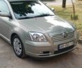 Серый Тойота Авенсис, объемом двигателя 2 л и пробегом 201 тыс. км за 6000 $, фото 1 на Automoto.ua