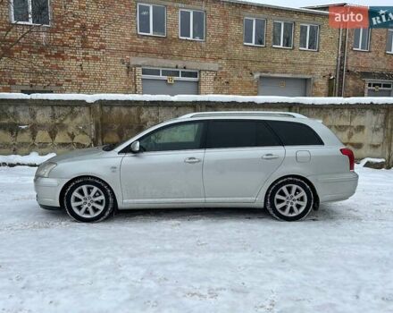 Серый Тойота Авенсис, объемом двигателя 2 л и пробегом 315 тыс. км за 2800 $, фото 1 на Automoto.ua