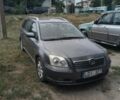 Серый Тойота Авенсис, объемом двигателя 2 л и пробегом 300 тыс. км за 2000 $, фото 1 на Automoto.ua