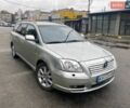 Серый Тойота Авенсис, объемом двигателя 2 л и пробегом 390 тыс. км за 4500 $, фото 1 на Automoto.ua