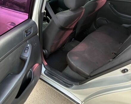 Серый Тойота Авенсис, объемом двигателя 2 л и пробегом 280 тыс. км за 3500 $, фото 7 на Automoto.ua