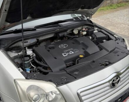 Сірий Тойота Авенсіс, об'ємом двигуна 2 л та пробігом 300 тис. км за 3290 $, фото 10 на Automoto.ua