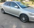 Серый Тойота Авенсис, объемом двигателя 2 л и пробегом 200 тыс. км за 5200 $, фото 2 на Automoto.ua