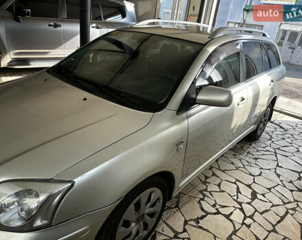 Сірий Тойота Авенсіс, об'ємом двигуна 2 л та пробігом 360 тис. км за 4599 $, фото 1 на Automoto.ua