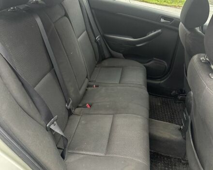 Серый Тойота Авенсис, объемом двигателя 2 л и пробегом 300 тыс. км за 2900 $, фото 17 на Automoto.ua