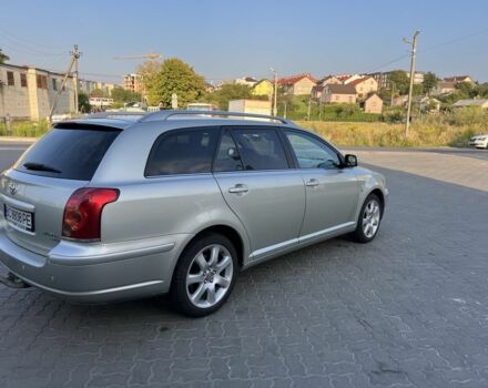 Сірий Тойота Авенсіс, об'ємом двигуна 2 л та пробігом 277 тис. км за 5550 $, фото 3 на Automoto.ua