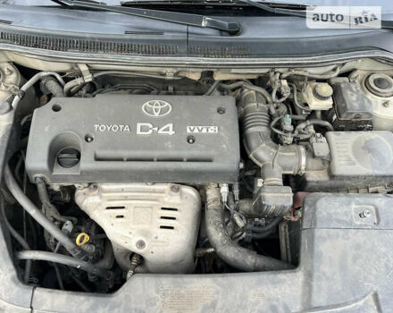 Серый Тойота Авенсис, объемом двигателя 2 л и пробегом 283 тыс. км за 5650 $, фото 25 на Automoto.ua