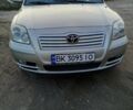 Серый Тойота Авенсис, объемом двигателя 2 л и пробегом 428 тыс. км за 4151 $, фото 3 на Automoto.ua