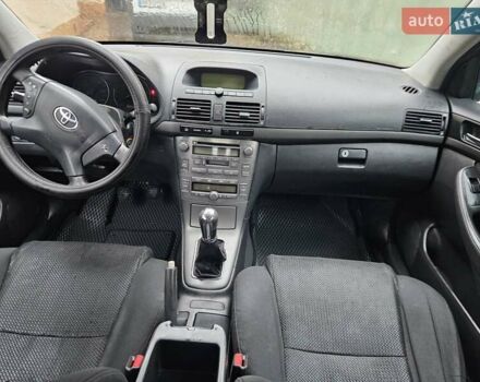 Серый Тойота Авенсис, объемом двигателя 2 л и пробегом 312 тыс. км за 4400 $, фото 27 на Automoto.ua