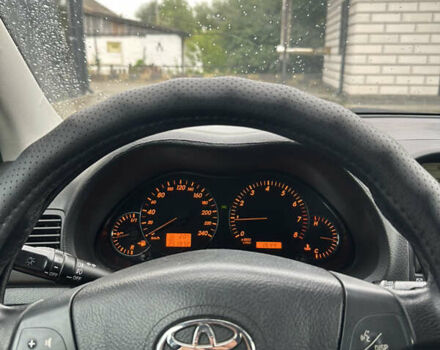 Серый Тойота Авенсис, объемом двигателя 2 л и пробегом 251 тыс. км за 5300 $, фото 14 на Automoto.ua